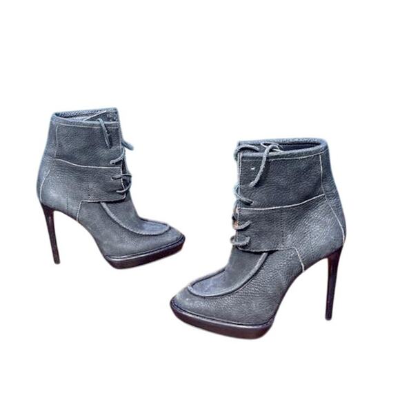 Burberry Prorsum Fleming suede ankle boot heel size 37 Euro retails at $995 - Picture 1 of 7